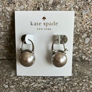 ❤️NWT Kate Spade ‘Shine On’ Grey & Silver-Tone Pearl Drop Earrings